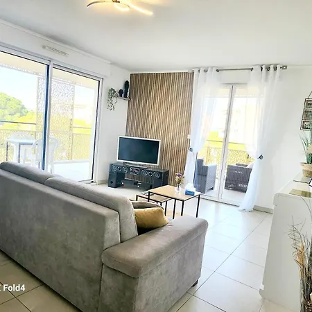 Le Mayflower Your Hoste Helper Frejus