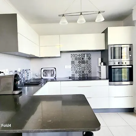 Apartment Le Mayflower Your Hoste Helper Frejus
